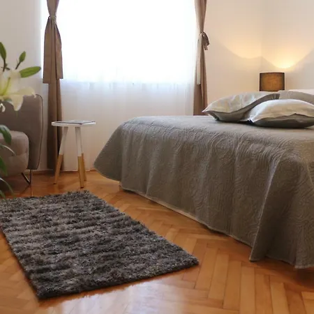 Downtown Main Street * Задар