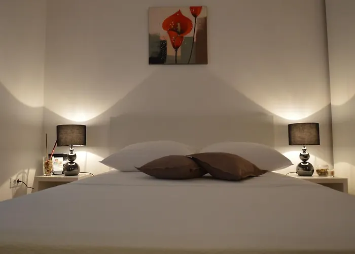 Downtown Main Street Apartment